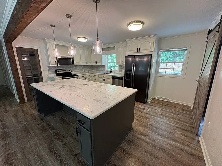 6108 Carter St — Photo 3