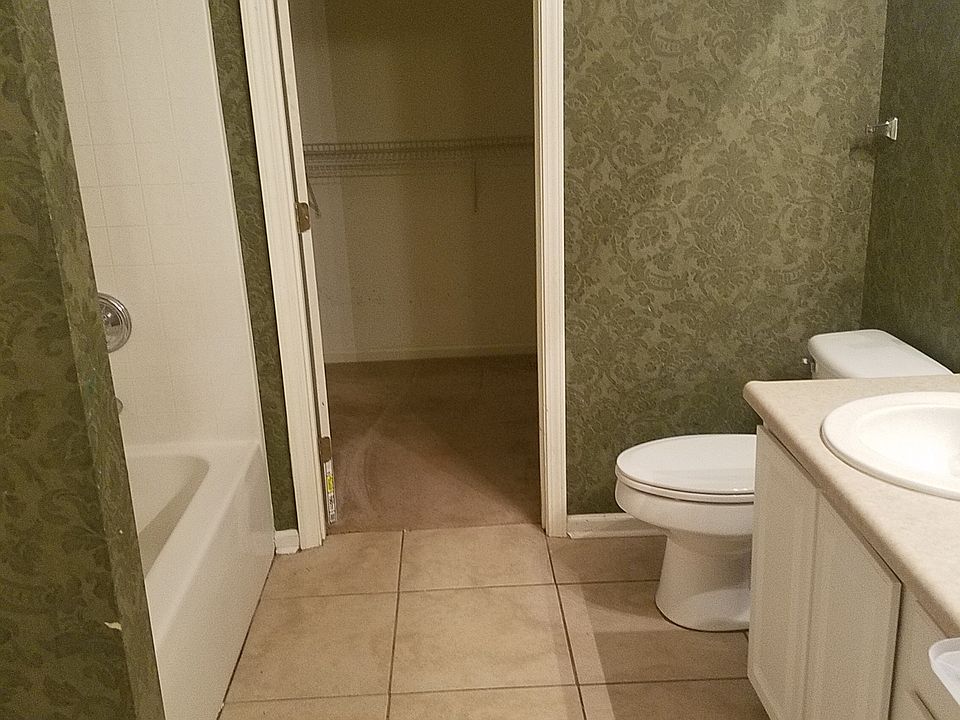 2nd image of 48 Putters Pl