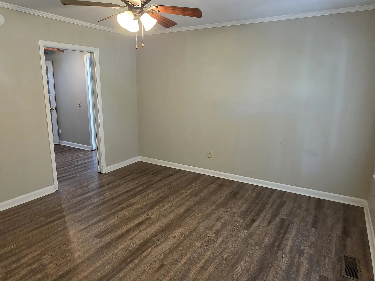 3 bed, 1488 sqft, $1,800 — Photo 3