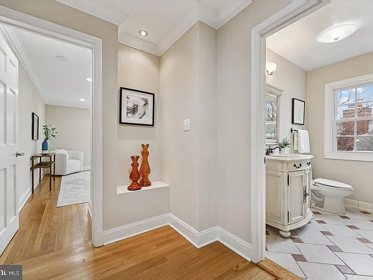 4902 Derussey Pkwy — Photo 34