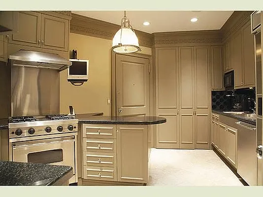 Sold by Stribling | media 9