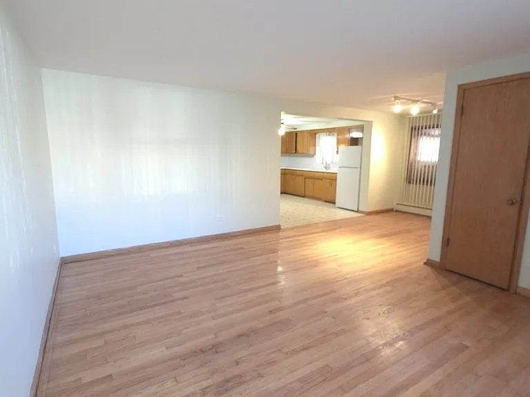 3707 Clarence Ave #GARDEN — Photo 4