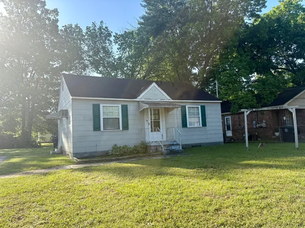 1304 Sewanee Dr, Chattanooga, TN 37412