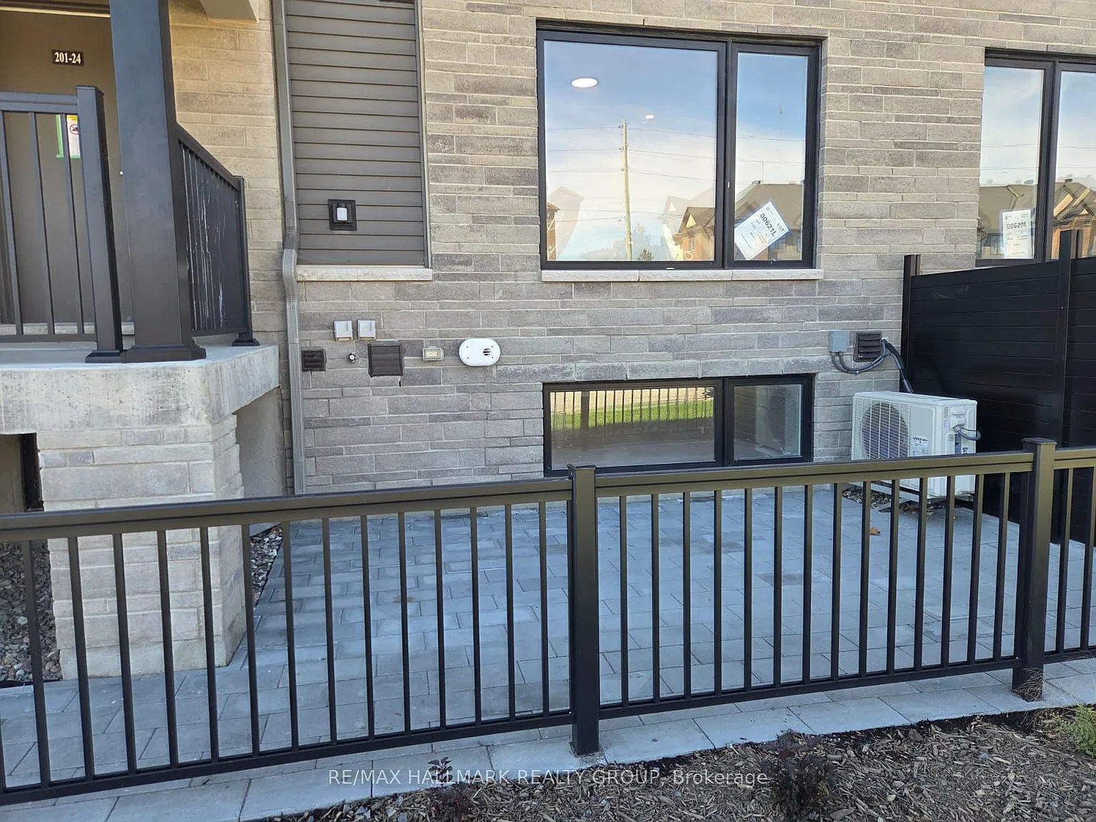 2 bed, $2,195 — Photo 2