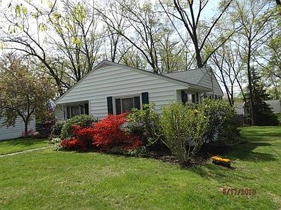 4th image of 13 Fisher Ave