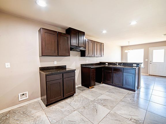 5th image of 3337 La Terraza Way