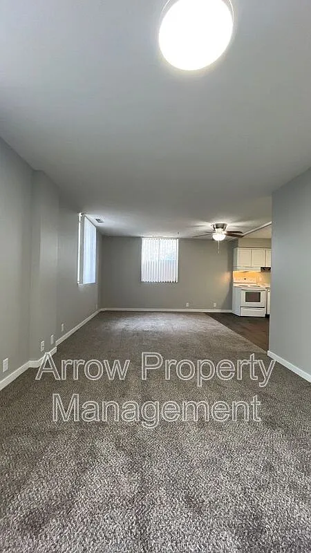 2 bed, 1.0 bath, 828 sqft, $890 — Photo 3