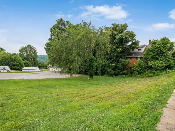 930 Gaston Ave, Cambridge, OH 43725