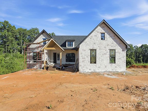 3rd image of 5762 Jeremiah Ct