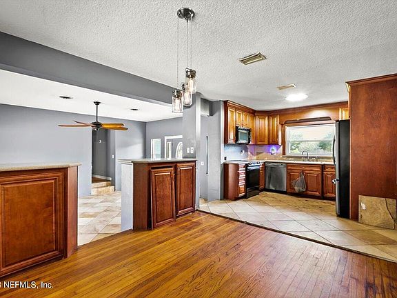 4th image of 5647 COPPEDGE Avenue