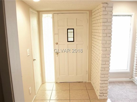 3rd image of 2764 Heritage Cir