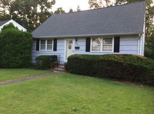 193 10th Ave, Hawthorne, NJ 07506