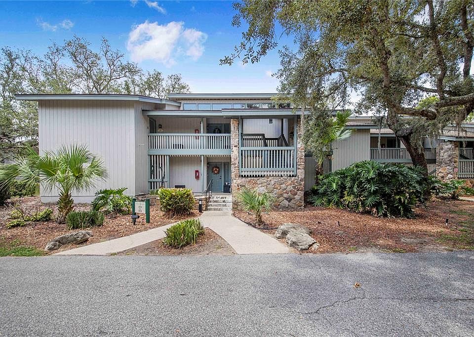 1st image of 816 PINEWOOD COURT #3126