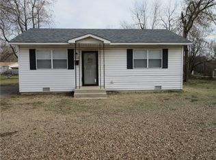 523 W Jefferson St, Tecumseh, OK 74873