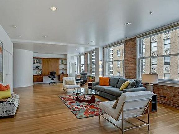 4th image of 411 W 7th St #Id20007