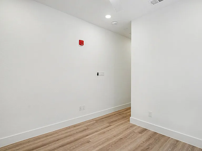 2217 N Fitzhugh Ave #101 — Photo 25