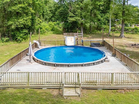 4th image of 320 Wild Oak Dr