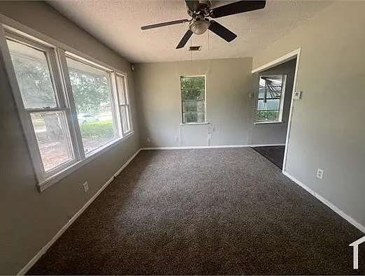 2 bed, 956 sqft, $1,020 — Photo 3
