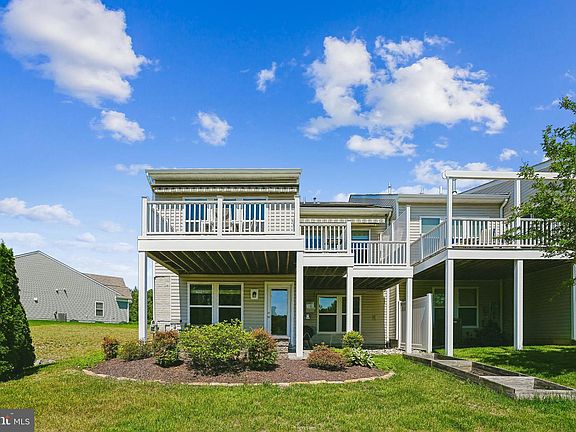 3rd image of 126 Long Point Dr