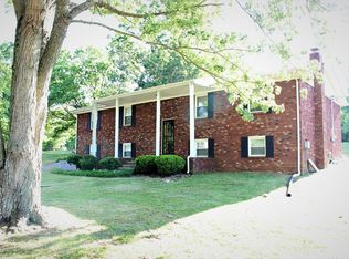 122 Greenwood Dr, La Vergne, TN 37086