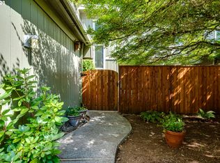 1500 Norkenzie Rd APT 5, Eugene, OR 97401