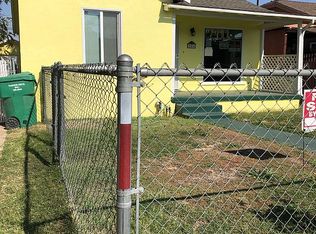 204 Woodrow Ave, Bakersfield, CA 93308