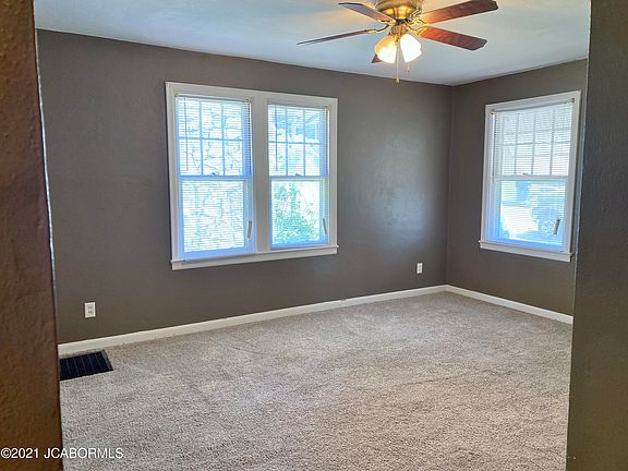 5th image of 632 Georgia St