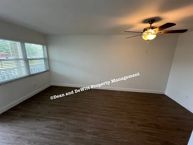5860 37th Ave N #10 — Photo 8