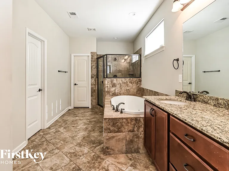 440 Hidden Meadows Cv — Photo 11