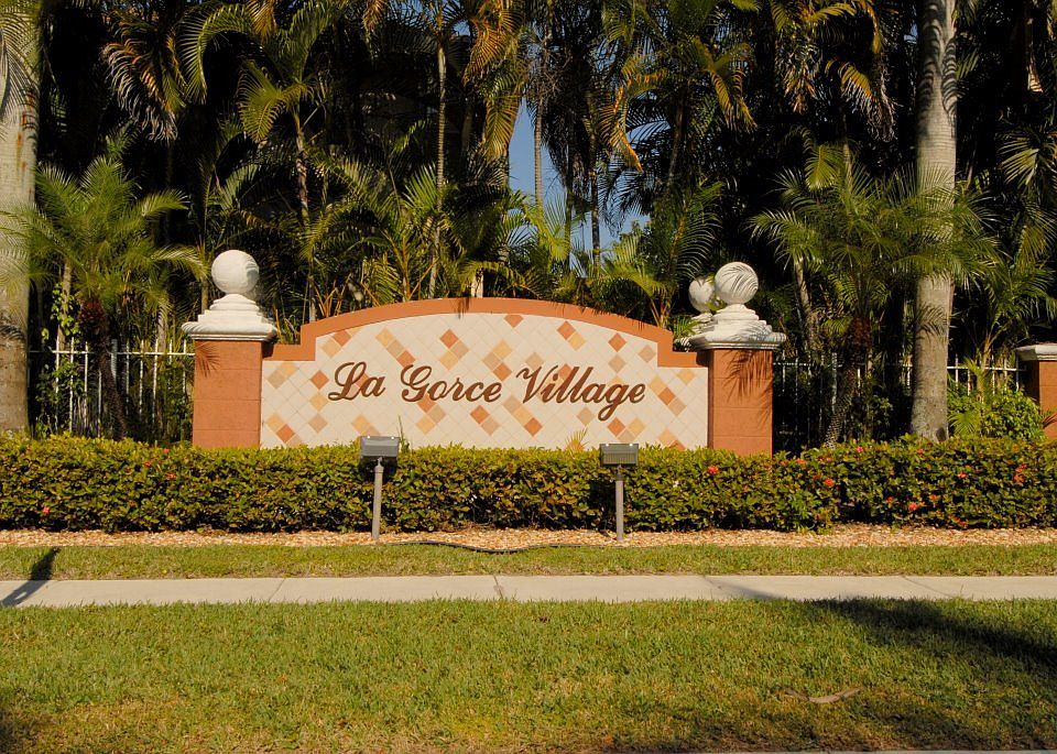 1st image of 5815 La Gorce Cir