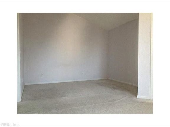 2nd image of 1211 Mill Pond Ct