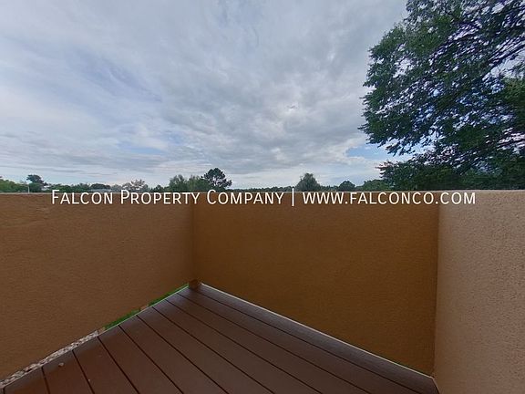 5th image of 2220 E La Salle St #107