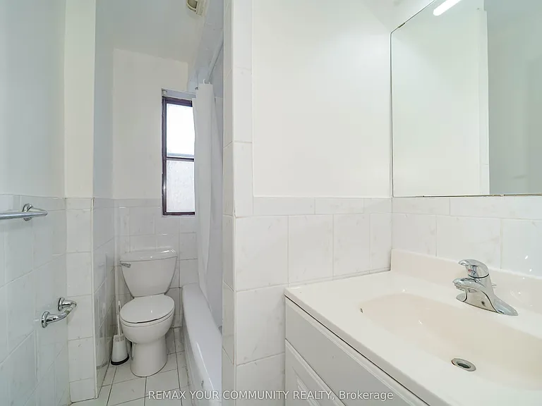 1378 Danforth Ave S #2 — Photo 21
