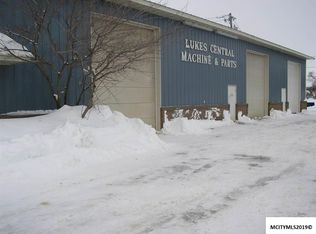 360 N Delaware Ave, Mason City, IA 50401