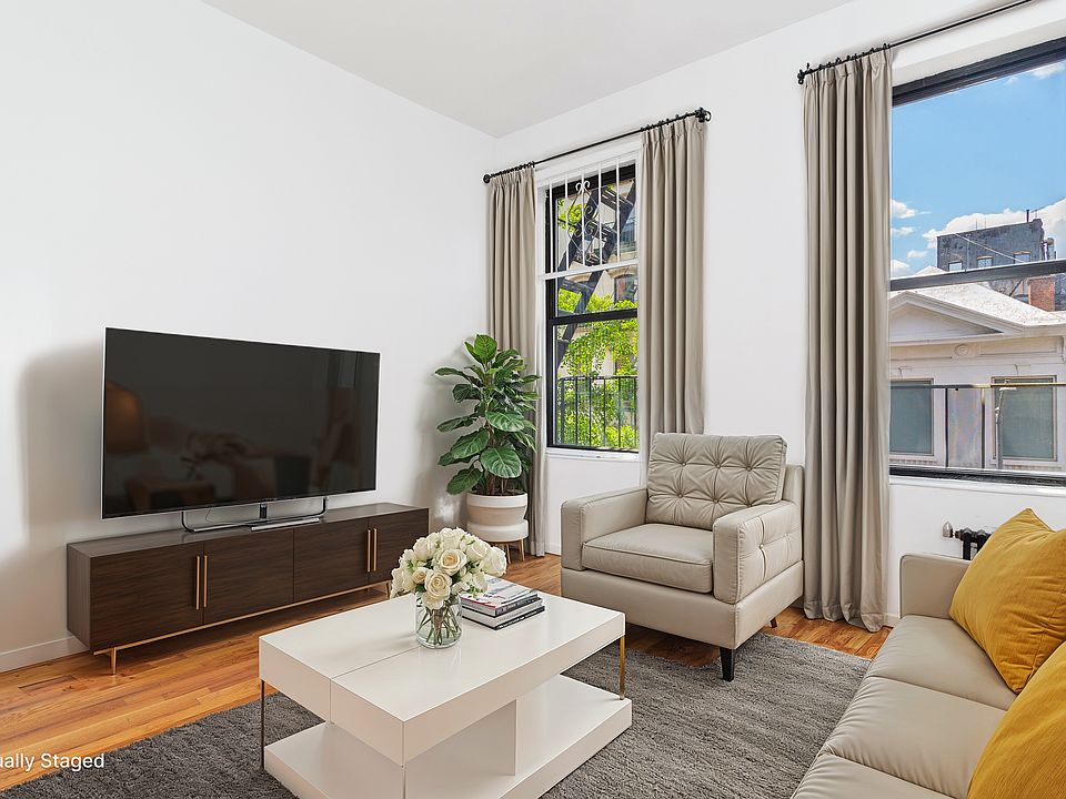 1st image of 126 Elizabeth St #20