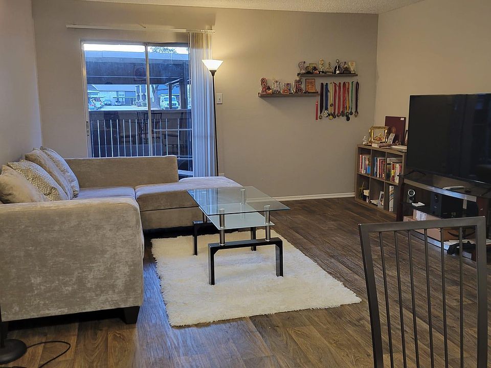 1st image of 14232 Dallas Pkwy #1709