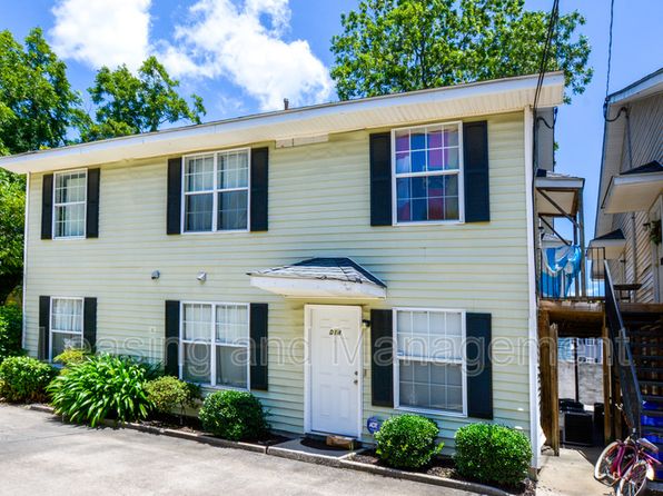 104 Spring St, Charleston, SC