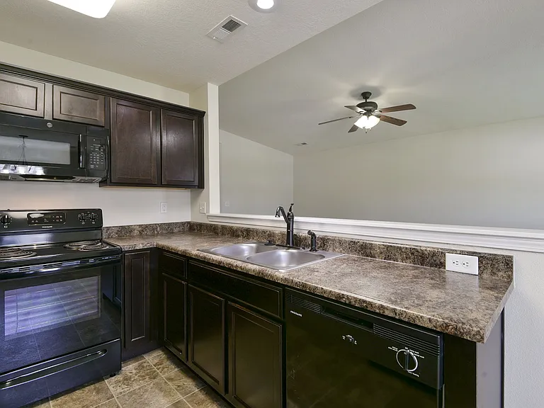 6603 Prairie Trl — Photo 10
