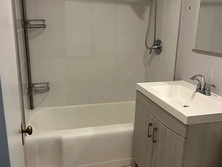 3921 Longview Ave #1 — Photo 10