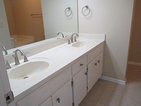 5th image of 2491 Zachary Woods Dr NW