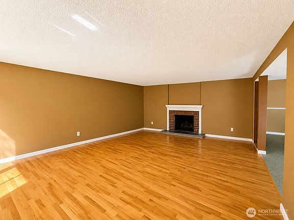 5th image of 7605 Jade Drive SW