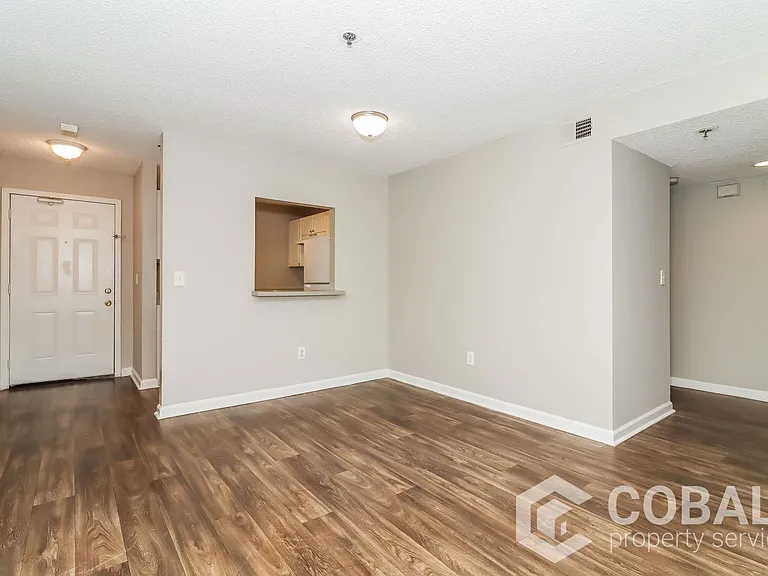 987 Collier Rd NW #E — Photo 5
