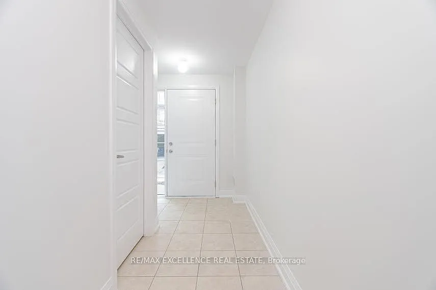 2 bed, $2,600 — Photo 4