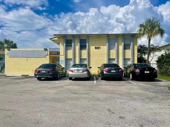 651 NW 42nd Ct APT 118
