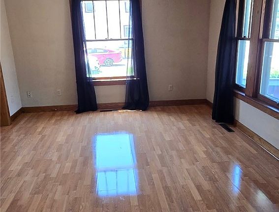 2nd image of 410 Race St