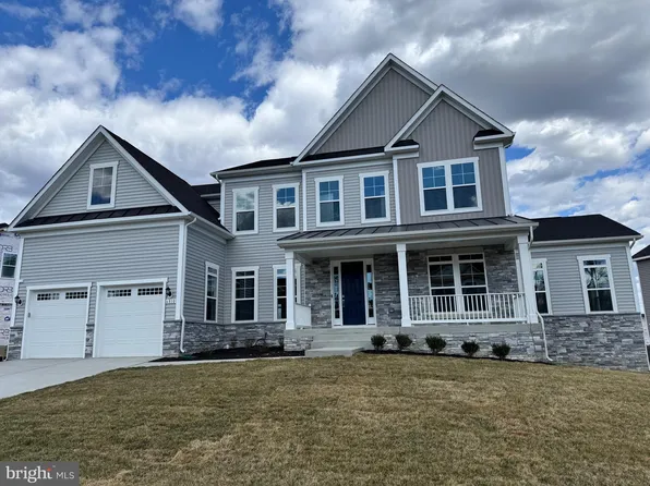 6810 Fountain Park Dr, Glenn Dale, MD 20769