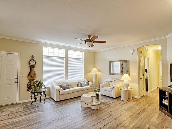 3rd image of 88 Park Dr #88