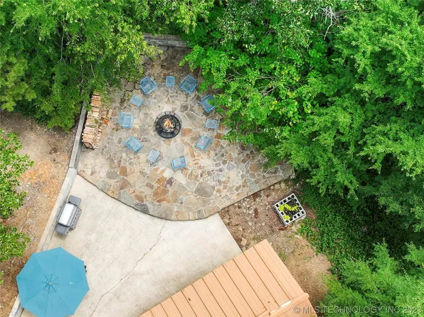 30 Split Shot Cir, Broken Bow, OK 74728