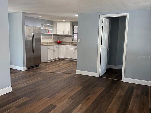 4th image of 6832 Narra St