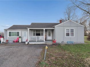 113 N Broadway St, Oak Grove, MO 64075